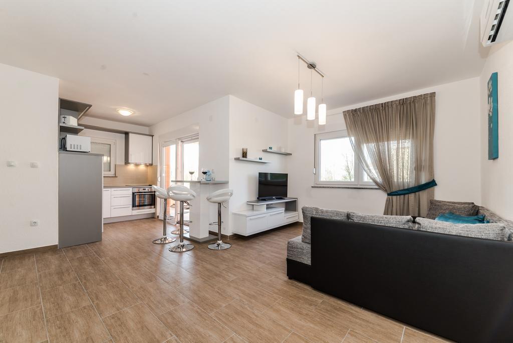 Apartments Kovacevic Vir Εξωτερικό φωτογραφία