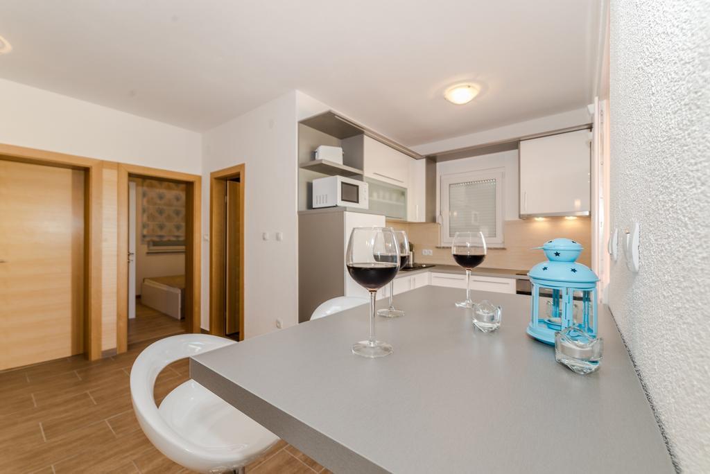 Apartments Kovacevic Vir Εξωτερικό φωτογραφία