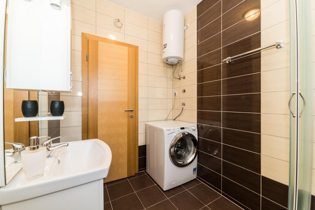 Apartments Kovacevic Vir Εξωτερικό φωτογραφία