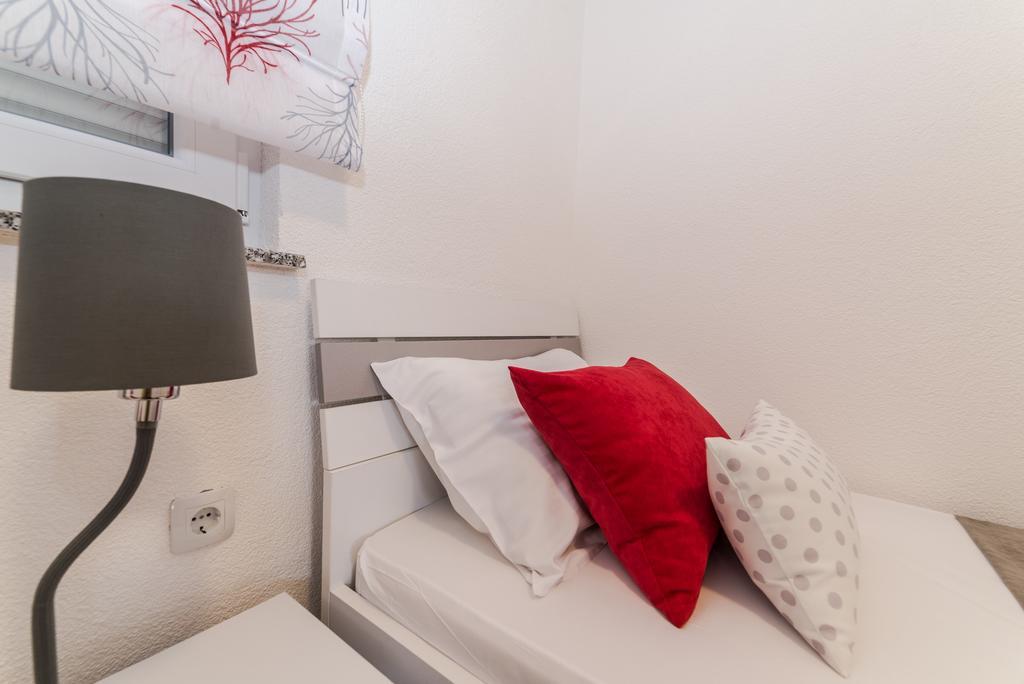 Apartments Kovacevic Vir Εξωτερικό φωτογραφία