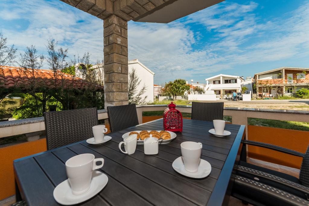 Apartments Kovacevic Vir Εξωτερικό φωτογραφία