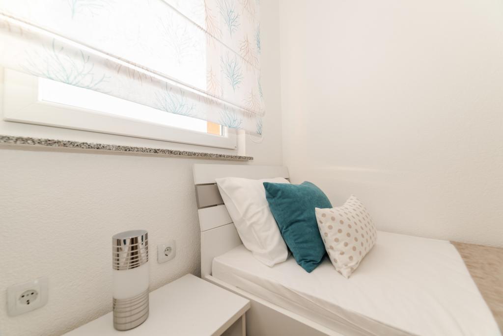 Apartments Kovacevic Vir Εξωτερικό φωτογραφία